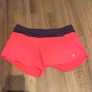 Oiselle Roga Shorts Size 8 Pink and Navy